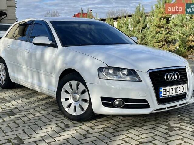 Ауди А3 2012 в Золочев на Automoto.ua Белый Ауди А3, объемом двигателя 1.39 л и пробегом 270 тыс. км за 7999 $, фото 2 на Automoto.ua