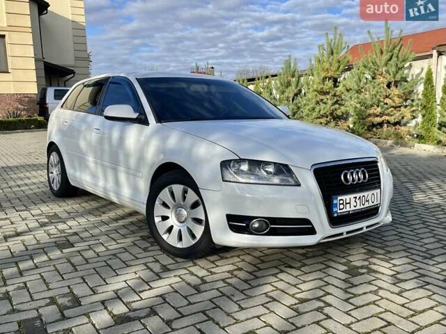 Ауди А3 2012 в Золочев на Automoto.ua Белый Ауди А3, объемом двигателя 1.39 л и пробегом 270 тыс. км за 7999 $, фото 1 на Automoto.ua