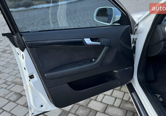 Белый Ауди А3, объемом двигателя 2 л и пробегом 161 тыс. км за 10900 $, фото 12 на Automoto.ua