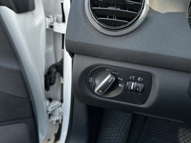 Белый Ауди А3, объемом двигателя 1.2 л и пробегом 160 тыс. км за 8400 $, фото 11 на Automoto.ua