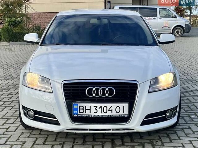 Ауди А3 2012 в Золочев на Automoto.ua Белый Ауди А3, объемом двигателя 1.39 л и пробегом 270 тыс. км за 7999 $, фото 4 на Automoto.ua
