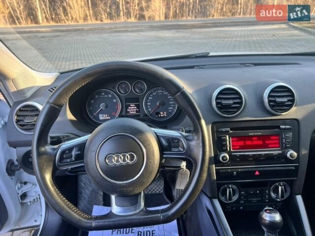 Білий Ауді А3, об'ємом двигуна 1.8 л та пробігом 215 тис. км за 9400 $, фото 32 на Automoto.ua