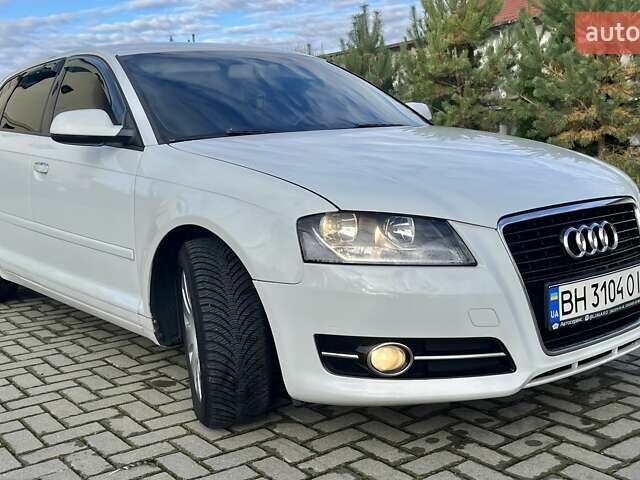 Ауди А3 2012 в Золочев на Automoto.ua Белый Ауди А3, объемом двигателя 1.39 л и пробегом 270 тыс. км за 7999 $, фото 20 на Automoto.ua