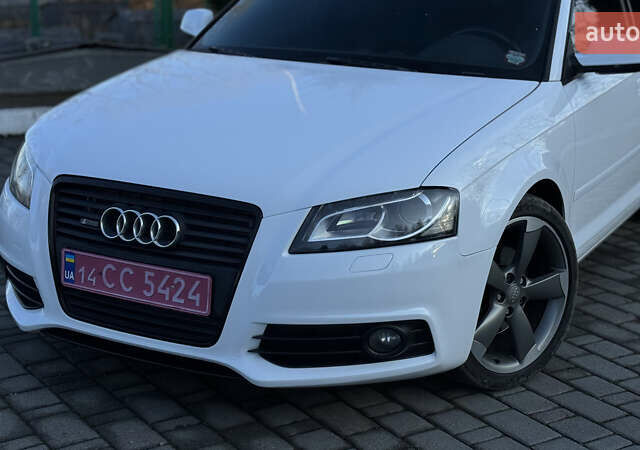 Белый Ауди А3, объемом двигателя 2 л и пробегом 161 тыс. км за 10900 $, фото 3 на Automoto.ua