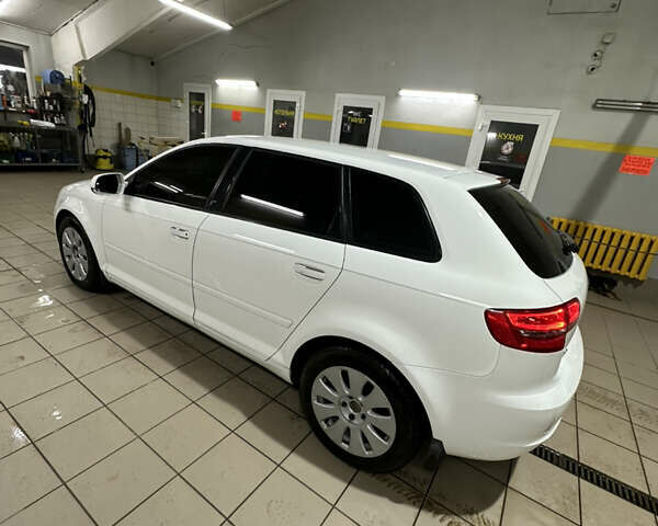 Білий Ауді А3, об'ємом двигуна 1.2 л та пробігом 145 тис. км за 8500 $, фото 16 на Automoto.ua