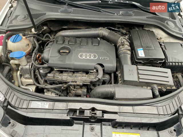 Білий Ауді А3, об'ємом двигуна 1.98 л та пробігом 217 тис. км за 12000 $, фото 32 на Automoto.ua