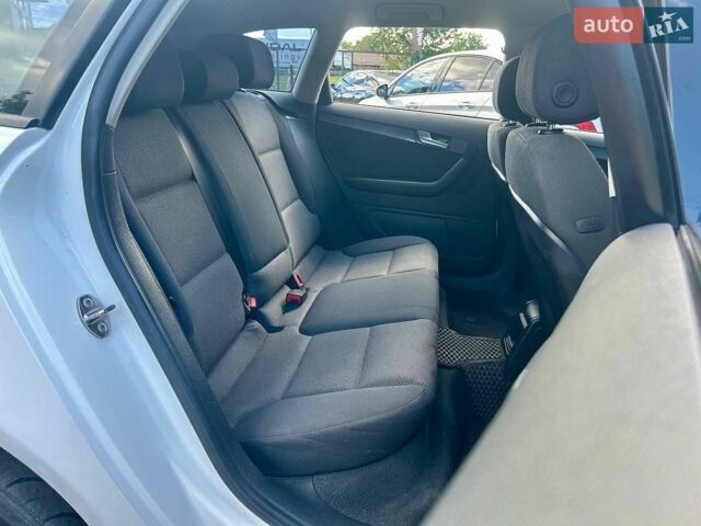 Білий Ауді А3, об'ємом двигуна 1.2 л та пробігом 154 тис. км за 8590 $, фото 10 на Automoto.ua