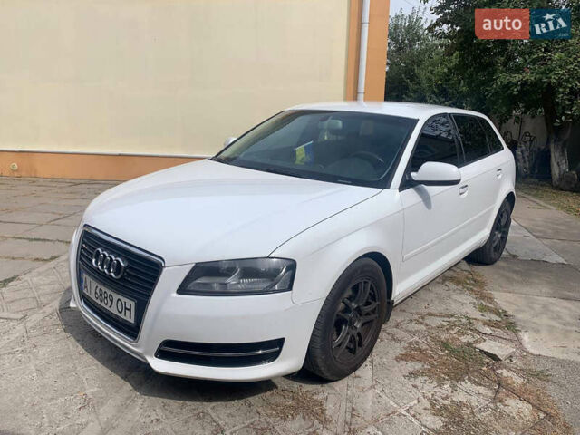 Белый Ауди А3, объемом двигателя 1.2 л и пробегом 245 тыс. км за 8300 $, фото 10 на Automoto.ua