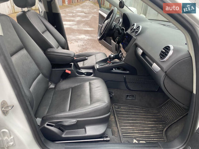 Білий Ауді А3, об'ємом двигуна 1.98 л та пробігом 217 тис. км за 12000 $, фото 15 на Automoto.ua