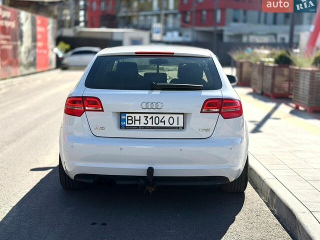 Білий Ауді А3, об'ємом двигуна 1.39 л та пробігом 270 тис. км за 8890 $, фото 3 на Automoto.ua