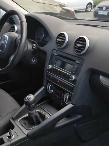 Белый Ауди А3, объемом двигателя 1.2 л и пробегом 261 тыс. км за 8100 $, фото 4 на Automoto.ua