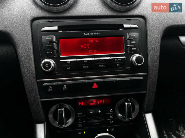 Белый Ауди А3, объемом двигателя 1.39 л и пробегом 269 тыс. км за 9390 $, фото 21 на Automoto.ua