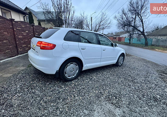 Білий Ауді А3, об'ємом двигуна 1.2 л та пробігом 140 тис. км за 9500 $, фото 5 на Automoto.ua