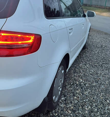 Білий Ауді А3, об'ємом двигуна 1.2 л та пробігом 140 тис. км за 9500 $, фото 12 на Automoto.ua