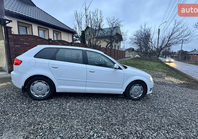 Білий Ауді А3, об'ємом двигуна 1.2 л та пробігом 140 тис. км за 9500 $, фото 4 на Automoto.ua
