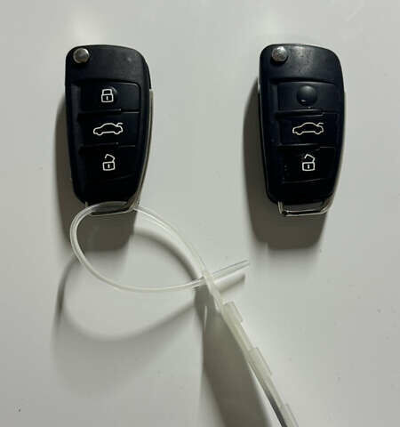 Білий Ауді А3, об'ємом двигуна 1.2 л та пробігом 140 тис. км за 9500 $, фото 28 на Automoto.ua