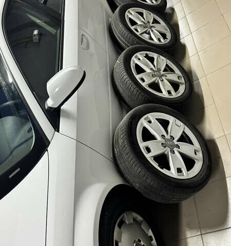 Білий Ауді А3, об'ємом двигуна 1.2 л та пробігом 140 тис. км за 9500 $, фото 26 на Automoto.ua