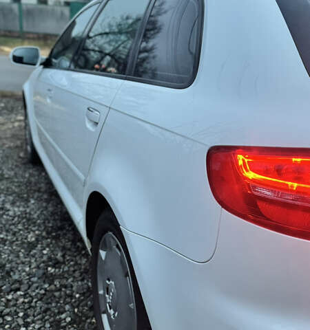 Білий Ауді А3, об'ємом двигуна 1.2 л та пробігом 140 тис. км за 9500 $, фото 11 на Automoto.ua