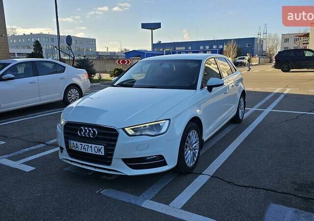 Білий Ауді А3, об'ємом двигуна 1.78 л та пробігом 118 тис. км за 15000 $, фото 1 на Automoto.ua