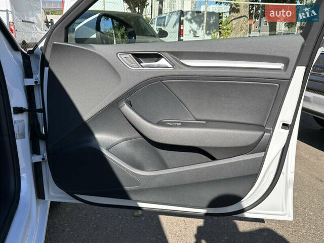 Белый Ауди А3, объемом двигателя 1.6 л и пробегом 109 тыс. км за 16800 $, фото 31 на Automoto.ua