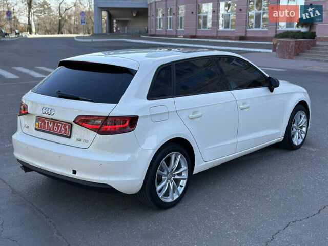 Белый Ауди А3, объемом двигателя 1.6 л и пробегом 185 тыс. км за 12000 $, фото 16 на Automoto.ua