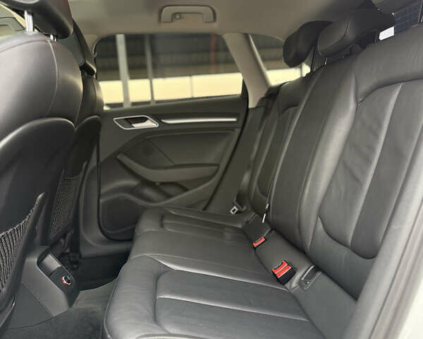 Белый Ауди А3, объемом двигателя 1.6 л и пробегом 141 тыс. км за 16499 $, фото 9 на Automoto.ua