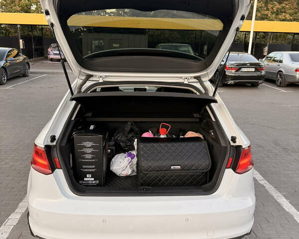 Білий Ауді А3, об'ємом двигуна 1.6 л та пробігом 222 тис. км за 16500 $, фото 18 на Automoto.ua