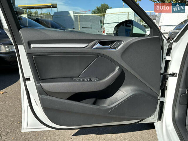 Белый Ауди А3, объемом двигателя 1.6 л и пробегом 109 тыс. км за 16800 $, фото 20 на Automoto.ua