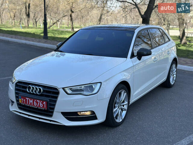 Белый Ауди А3, объемом двигателя 1.6 л и пробегом 185 тыс. км за 12000 $, фото 18 на Automoto.ua