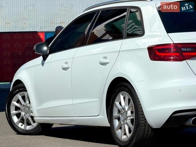 Білий Ауді А3, об'ємом двигуна 2 л та пробігом 156 тис. км за 14999 $, фото 15 на Automoto.ua