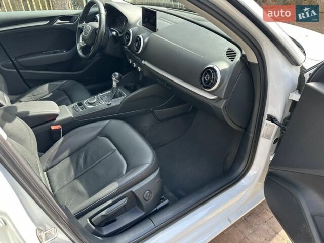 Білий Ауді А3, об'ємом двигуна 1.6 л та пробігом 159 тис. км за 14250 $, фото 92 на Automoto.ua