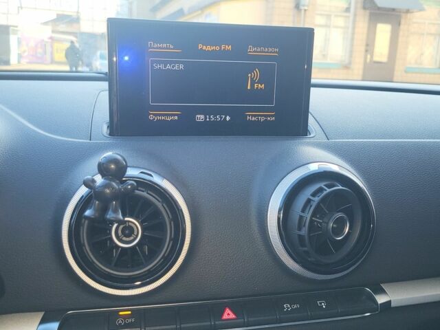 Белый Ауди А3, объемом двигателя 1.6 л и пробегом 110 тыс. км за 16000 $, фото 7 на Automoto.ua