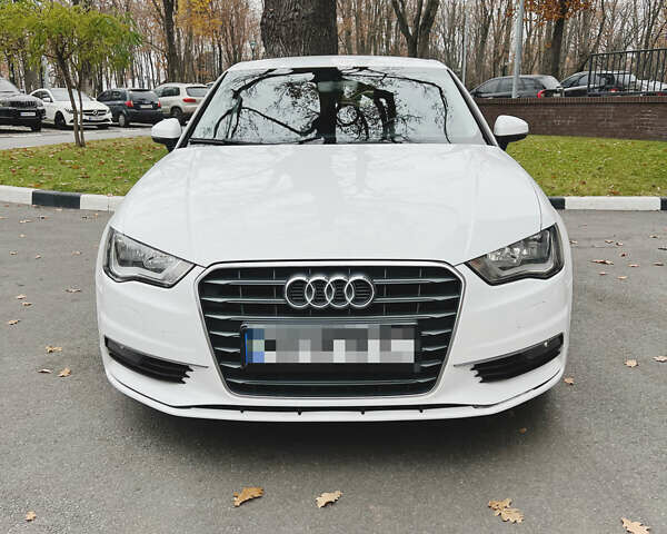Белый Ауди А3, объемом двигателя 1.6 л и пробегом 182 тыс. км за 14500 $, фото 1 на Automoto.ua