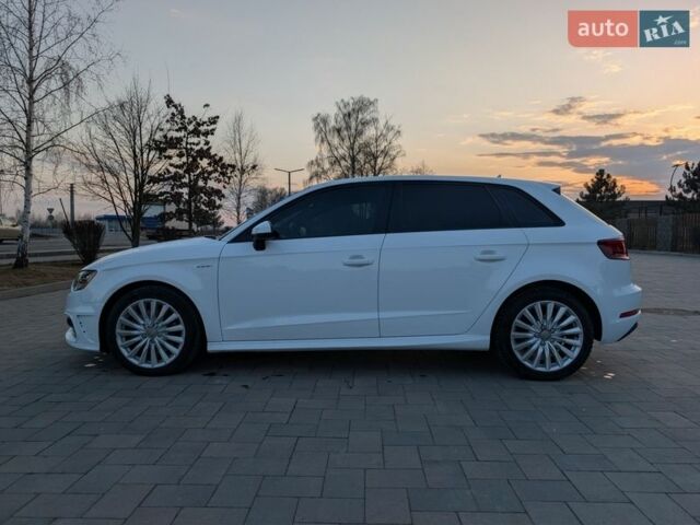Білий Ауді А3, об'ємом двигуна 1.4 л та пробігом 162 тис. км за 12850 $, фото 4 на Automoto.ua