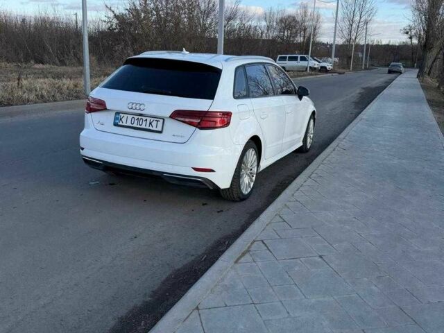 Білий Ауді А3, об'ємом двигуна 1.4 л та пробігом 180 тис. км за 17000 $, фото 7 на Automoto.ua
