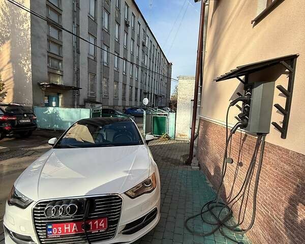 Білий Ауді А3, об'ємом двигуна 1.4 л та пробігом 108 тис. км за 18000 $, фото 7 на Automoto.ua