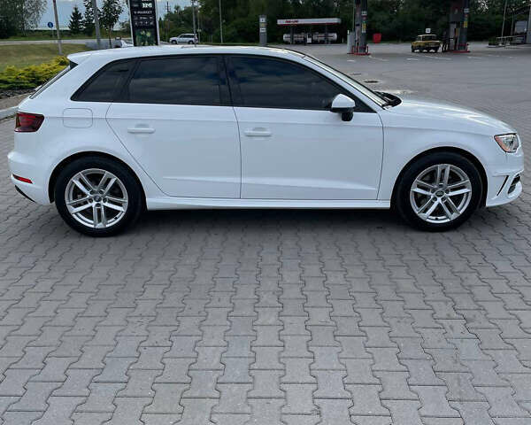 Белый Ауди А3, объемом двигателя 1.4 л и пробегом 105 тыс. км за 13900 $, фото 13 на Automoto.ua