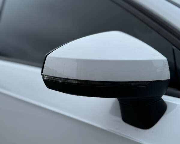 Білий Ауді А3, об'ємом двигуна 1.6 л та пробігом 158 тис. км за 14999 $, фото 10 на Automoto.ua