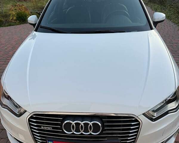 Білий Ауді А3, об'ємом двигуна 1.4 л та пробігом 108 тис. км за 18000 $, фото 10 на Automoto.ua