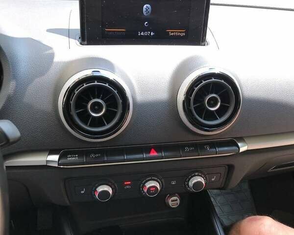 Белый Ауди А3, объемом двигателя 2 л и пробегом 86 тыс. км за 19000 $, фото 10 на Automoto.ua