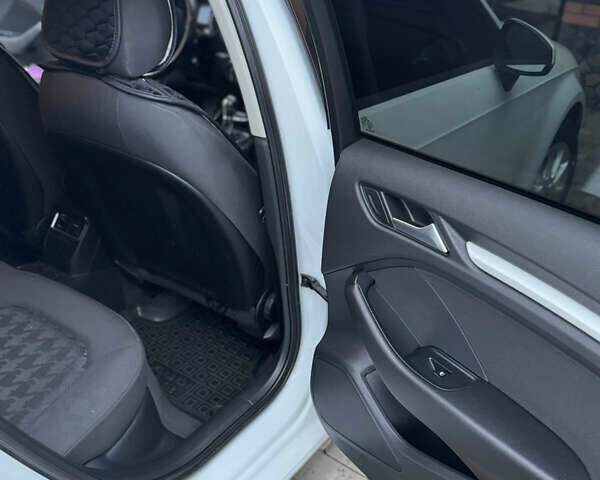 Білий Ауді А3, об'ємом двигуна 1.6 л та пробігом 158 тис. км за 14999 $, фото 27 на Automoto.ua