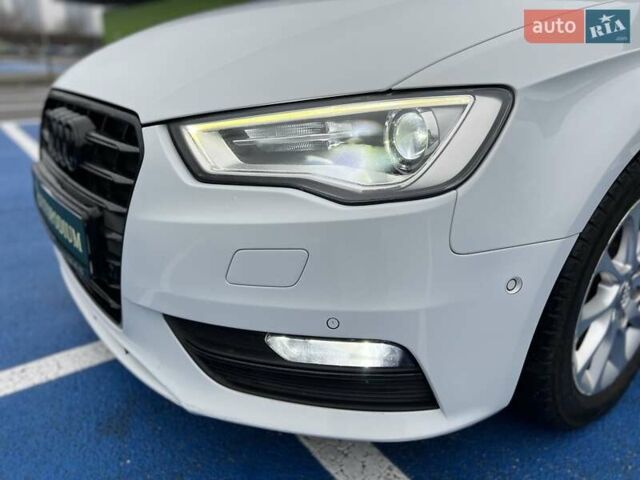 Білий Ауді А3, об'ємом двигуна 2 л та пробігом 157 тис. км за 16999 $, фото 12 на Automoto.ua