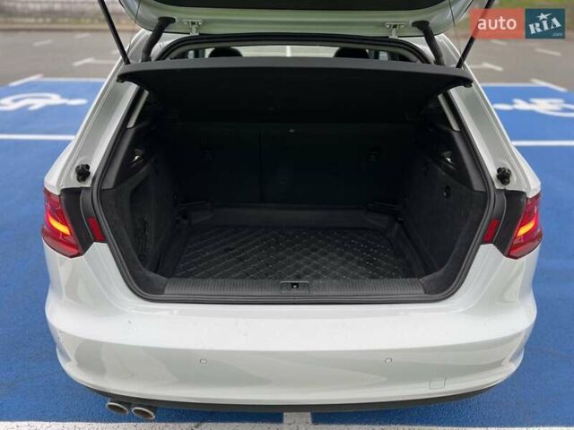 Білий Ауді А3, об'ємом двигуна 2 л та пробігом 157 тис. км за 16999 $, фото 14 на Automoto.ua