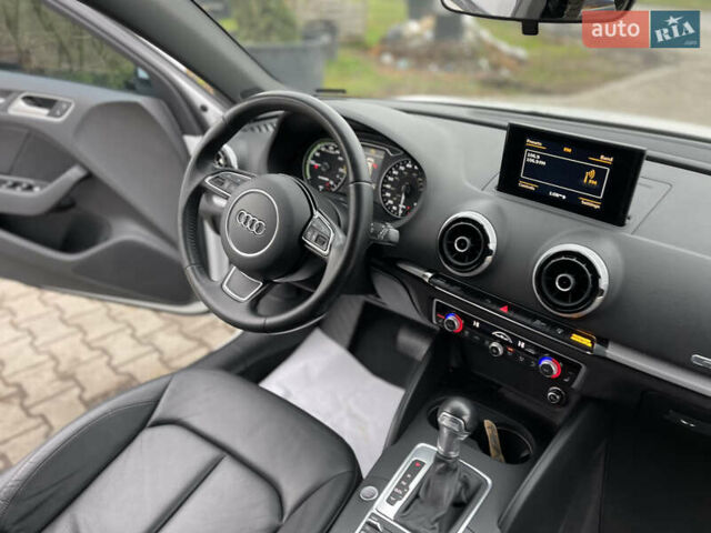 Белый Ауди А3, объемом двигателя 1.4 л и пробегом 278 тыс. км за 11999 $, фото 23 на Automoto.ua