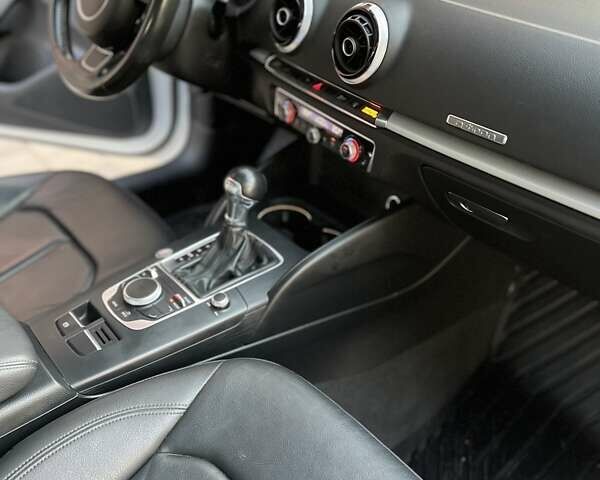 Белый Ауди А3, объемом двигателя 0 л и пробегом 177 тыс. км за 16000 $, фото 15 на Automoto.ua