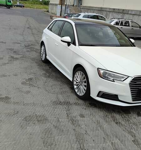 Белый Ауди А3, объемом двигателя 1.4 л и пробегом 152 тыс. км за 15200 $, фото 3 на Automoto.ua