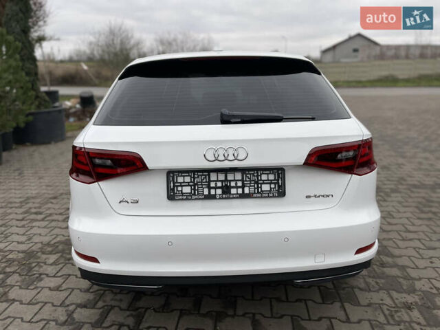 Белый Ауди А3, объемом двигателя 1.4 л и пробегом 278 тыс. км за 11999 $, фото 9 на Automoto.ua