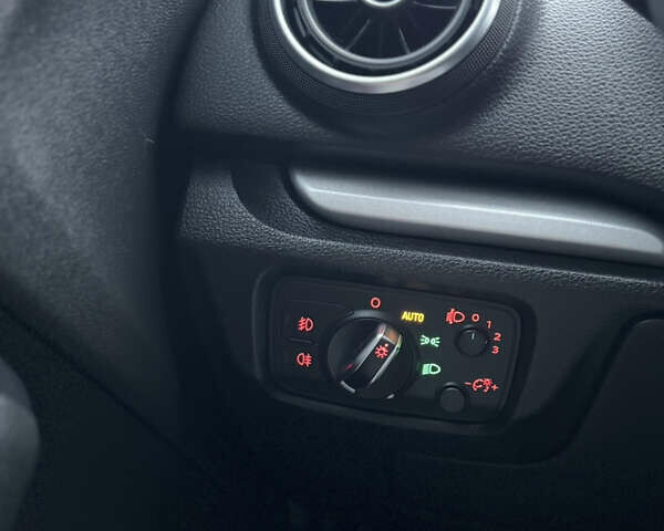 Білий Ауді А3, об'ємом двигуна 1.6 л та пробігом 158 тис. км за 14999 $, фото 34 на Automoto.ua