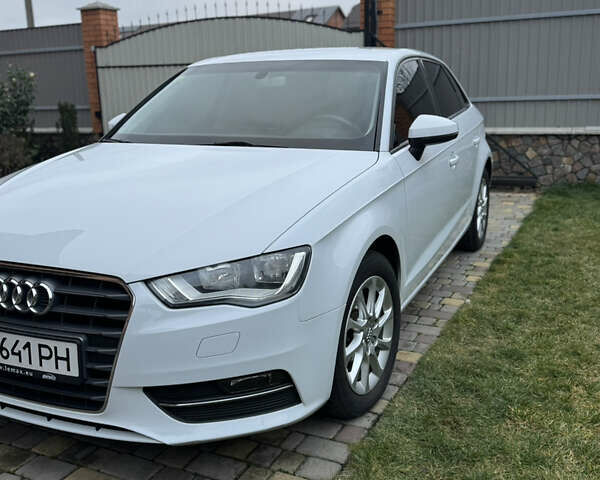 Білий Ауді А3, об'ємом двигуна 1.6 л та пробігом 158 тис. км за 14999 $, фото 4 на Automoto.ua