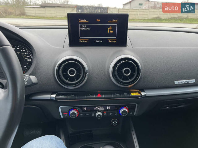 Белый Ауди А3, объемом двигателя 1.4 л и пробегом 278 тыс. км за 11999 $, фото 26 на Automoto.ua